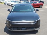 New 2025 Kia K4 LXS image 2