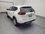 Used 2018 Nissan Rogue S image 5