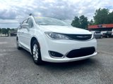Used 2019 Chrysler Pacifica Touring-L image 3
