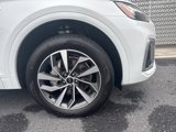 Certified 2024 Audi Q5 2.0T Premium w/ Convenience Package image 6