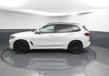 Used 2022 BMW X5 sDrive40i w/ M Sport Package image 2