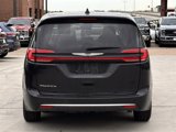 Used 2023 Chrysler Pacifica Touring-L image 5