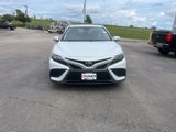 Used 2022 Toyota Camry SE image 4