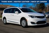 Used 2018 Chrysler Pacifica Touring-L image 2
