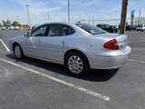 Used 2009 Buick LaCrosse CXL image 2