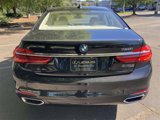 Used 2019 BMW 750i image 3