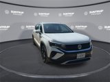 Used 2022 Volkswagen Taos SE image 2