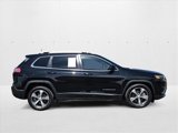Used 2019 Jeep Cherokee Limited w/ Luxury Group image 4