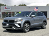 Used 2023 Volkswagen Taos SE image 2