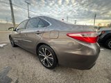 Used 2016 Toyota Camry SE image 4