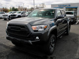 Used 2022 Toyota Tacoma SR5 w/ Technology Package image 3