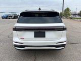 Used 2025 Lincoln Nautilus Reserve w/ Jet Appearance Package image 5