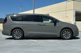 New 2025 Chrysler Pacifica Premium image 3