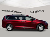 Used 2017 Chrysler Pacifica Touring-L image 3