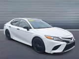 Used 2020 Toyota Camry XSE image 2