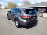 Used 2014 Toyota Highlander Limited image 3