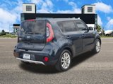 Used 2017 Kia Soul + image 5
