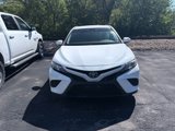 Used 2019 Toyota Camry SE image 2