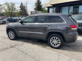Used 2021 Jeep Grand Cherokee Laredo image 3