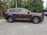Used 2020 Kia Telluride EX image 2