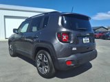 Used 2018 Jeep Renegade Latitude image 4