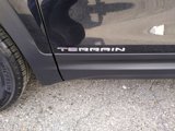 Used 2024 GMC Terrain SLT image 3