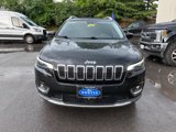 Used 2019 Jeep Cherokee Limited w/ Luxury Group image 2