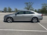 Used 2013 Volkswagen Passat TDI SE image 5