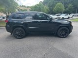 Used 2022 Jeep Grand Cherokee Laredo X image 4