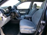 Used 2013 Kia Sorento LX w/ Third Row Pkg image 3