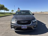 Used 2023 Chrysler Pacifica Touring-L image 2