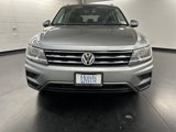 Used 2020 Volkswagen Tiguan SE image 2
