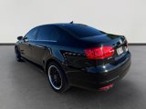 Used 2011 Volkswagen Jetta SEL image 3