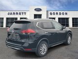 Used 2017 Nissan Rogue SV image 4