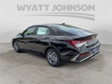 New 2025 Hyundai Elantra Blue image 3