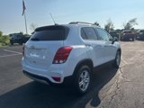 Used 2022 Chevrolet Trax LT w/ LT Convenience Package image 3