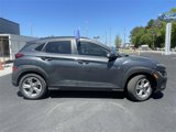 Used 2022 Hyundai Kona SEL image 2