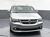 Used 2017 Dodge Grand Caravan GT image 2