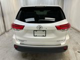 Used 2017 Toyota Highlander XLE image 5
