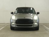 Used 2020 MINI Cooper 4-Door Hardtop image 2