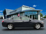 Used 2022 Chevrolet Malibu LT image 3