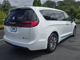 Used 2023 Chrysler Pacifica Limited image 4