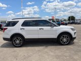Used 2018 Ford Explorer Sport image 2