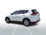 Used 2018 Nissan Rogue SV w/ Premium Package image 4