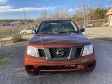 Used 2018 Nissan Frontier SV image 2