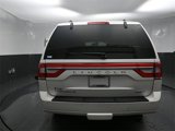 Used 2016 Lincoln Navigator Select image 2