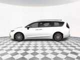 New 2025 Chrysler Pacifica Pinnacle image 4