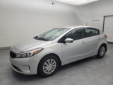Used 2017 Kia Forte LX image 2