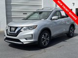 Used 2017 Nissan Rogue SL w/ SL Premium Package image 4