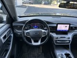 Used 2021 Ford Explorer XLT image 2
